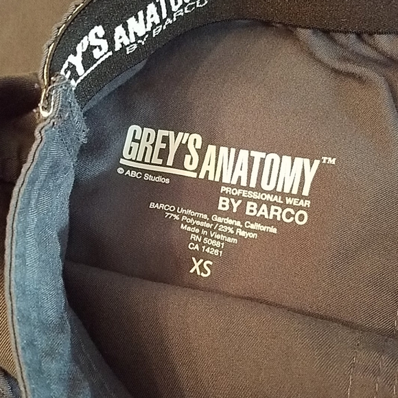 Grey's Anatomy Scrub Pants - Picture 3 of 4